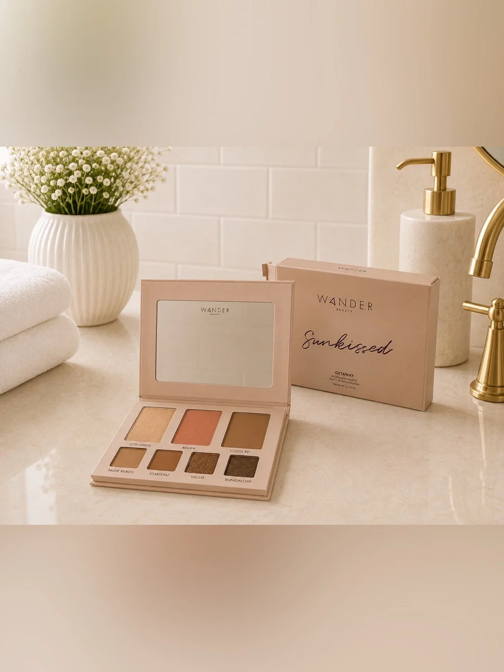 Wander Beauty Sunkissed Eyeshadow Palette - Peach, Bronze, Brown, Gold